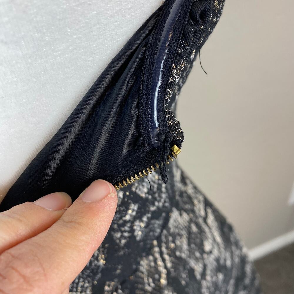 Express Black Gold Metallic Snakeskin Strapless Mini Dress Fit and Flare Size 6 - Picture 8 of 11